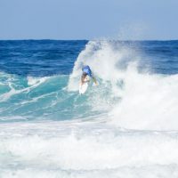 3ヒートのみ開催のトリッキーコンディション:メンズCT第11戦「パイプマスターズ」二日目