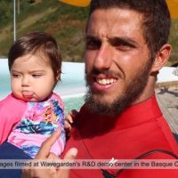 フィリペなどブラジリアンCTサーファーが家族と共にザ・コーヴの人工波を満喫