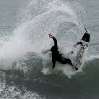 2018年ツアールーキーのヤゴ・ドラって何者？ヒストリーと最新フリーサーフィン動画