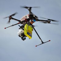 ドローン活用の水難救助が実現!オーストラリアで世界初の事例が