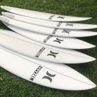 ジョンジョン・フローレンスが突如スナッパーロックスに!ボードテスト動画