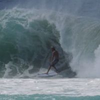 ゴールドコーストのポイントブレイク炸裂!スナッパーやキラ以上のホローウェイブ