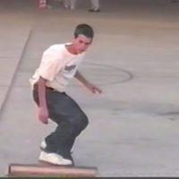 サーフィンを始める以前のデーン・レイノルズによるスケートボード動画