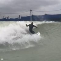 サーフ・ランチがオリンピック仕様に改良？ケリーが10回以上ターン可能な波をテスト