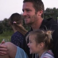 ローリー・タウナーが再始動!ホームでの家族動画やマウイ島ジョーズでチャージ