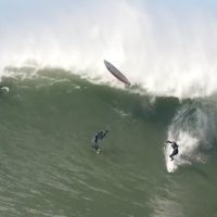 鳥肌間違いなし!ビッグウェイブスポット「マーヴェリックス」ワイプアウト動画