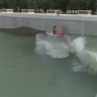 BSRの新ウェイブプールでのJOBやセス・モニーツのライディング動画が公開