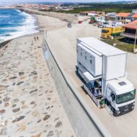 移動式ホテルでベストウェイブを!ポルトガルとモロッコで運営中の「Truck Surf Hotel」