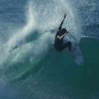 オイリオプロ前にホームで見せたヤゴ・ドラのフリーサーフィン動画