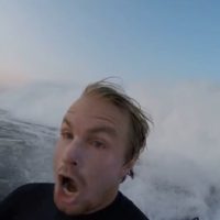 バレル祭りのメキシコ!バレルに入りながらお喋りするジェイミー・オブライエン