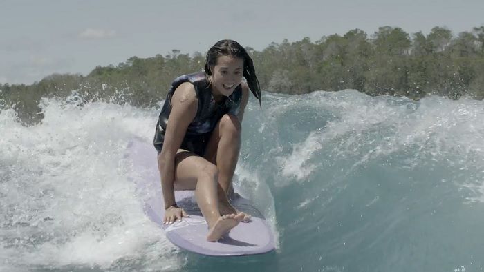 ケリア モニーツがボートメーカーのアンバサダーに ウェイクサーフィン動画 サーフィン動画ニュース World Surf Movies