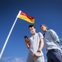 豪ビーチでのサメ出没確率を数値化したiPhoneアプリ「SharkMate」