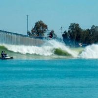 サーフ・ランチがエアーセクション作りへ！ジョシュとアルビーも参加