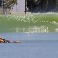 産後3か月のベサニー・ハミルトンが2度目のサーフ・ランチへ!フリーサーフ動画