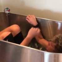 怪我でツアー離脱中のジョンジョン・フローレンスが行っているルーティーン