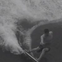 メインスポンサー無し:19歳のQSサーファーであるルーベン・ヴィトリア