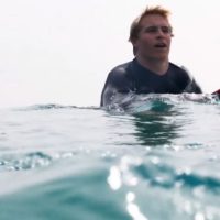 19歳にして元CTサーファーのイーサン・ユーイング!ホームでのフリーサーフ動画