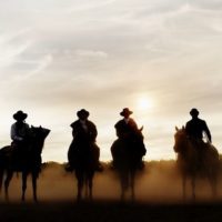 最強若手サーファーを決めるヤングガンズ!サーフ・ランチ開催の決勝動画