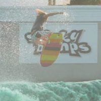 キャッチサーフライダーがBSRサーフリゾートへ！スポンジボードでも飛びまくり