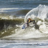 トップ3はラウンド3へ！2018年メンズCT第10戦「リップカールプロ＠ポルトガル」初日