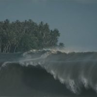 欧州サーファーが米サーフ雑誌のカバーに！ミゲル・ブランコのニアス動画