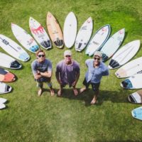 テロ諸島でのサーフボードテスト動画：スレーターデザインズなど