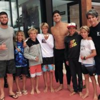 ガブリエル・メディナのキッズ向けトレーニング施設!欧州グロムが訪問