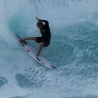 2度目のタイトル獲得のガブリエル・メディアなどリップカールライダーのハワイ動画