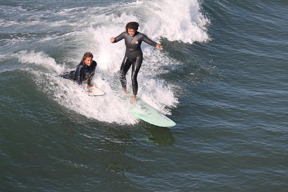 カリフォルニアで黒人女性が受けたサーフィン中の嫌がらせ行為 サーフィン動画ニュース World Surf Movies