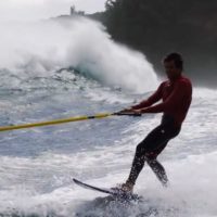 マウイ島ジョーズでのハイパフォーマンス”トウイン”！カイ・レニー動画