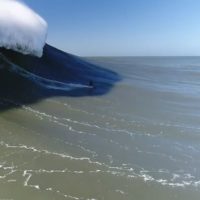 60ftでファンウェイブ!?2019年2月のナザレ(ポルトガル)動画