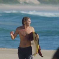 ツインフィンでエアゲーム@バイロン!オジー・ライトのフリーサーフ動画