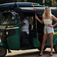 ローラ・エネヴァーがスリランカへ！ビラボンウイメンズの「Know The Feeling」