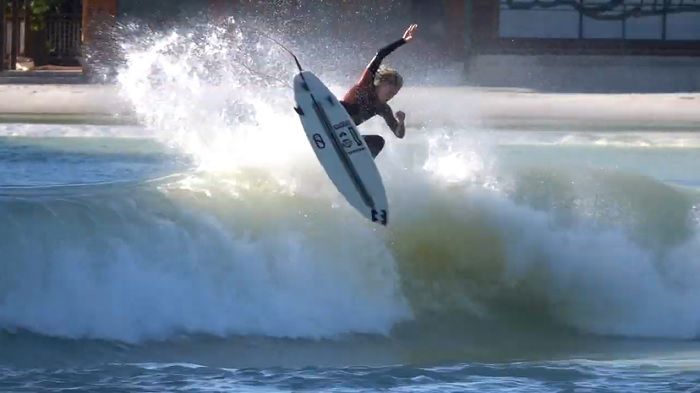 期待の16歳 ハワイ島出身ブロディ セールのフリーサーフィン動画 サーフィン動画ニュース World Surf Movies