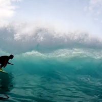 今季ベストスウェルがヒット!7月のロンボク島デザートポイント動画