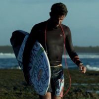 フィリペ・トレドがインドネシアのスンバワ島へ！フリーサーフィン動画