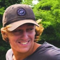 埋もれていた才能!無名のガブリエル・モーヴィルのフリーサーフ動画