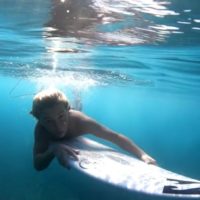 12歳となったケパ・メンディア!フリーサーフ動画とグロムボードの解説