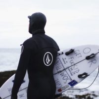 原点回帰のハリー・ティムソン！ホームのイギリスが舞台のフリーサーフ動画