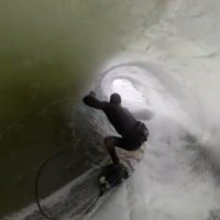 スケルトンベイのバレル！コア・スミスによる新視点からの撮影動画