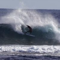 ジョンジョンやジョーディが登場するマーギーズでのフリーサーフ動画