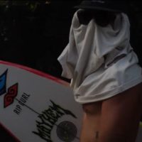 ケリーも登場するメイソン・ホーのサーチトリップ続編動画「GREEN MONKEY」