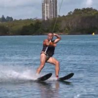 プーピーズのウォータースキーが光る「Who is JOB 9.0」エピソード3