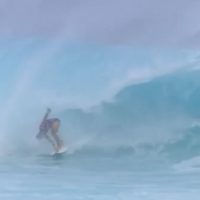 2019年タヒチプロで発生したCTサーファーによるワイプアウト動画