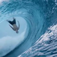 タヒチの若手チョープースター！エイメオ・チェルマクのフリーサーフ動画