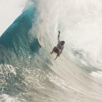 ノベルティウェイブサーファーに転身!?ディラン・グレイヴスのフリーサーフ動画