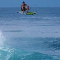 ガブリエル・メディナのフリーサーフ動画!過去の人気ボードショーツなど