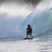 テロ諸島（インドネシア）が舞台！クレイグ・アンダーソンのフリーサーフ動画