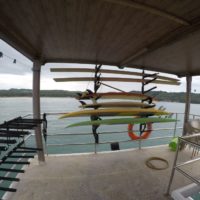 新型コロナによりボートトリップ後に海上に足止めされたオージーグループ