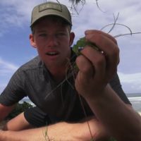 膝も好調そうなジョンジョン・フローレンス!久しぶりにエアーを入れたサーフ動画